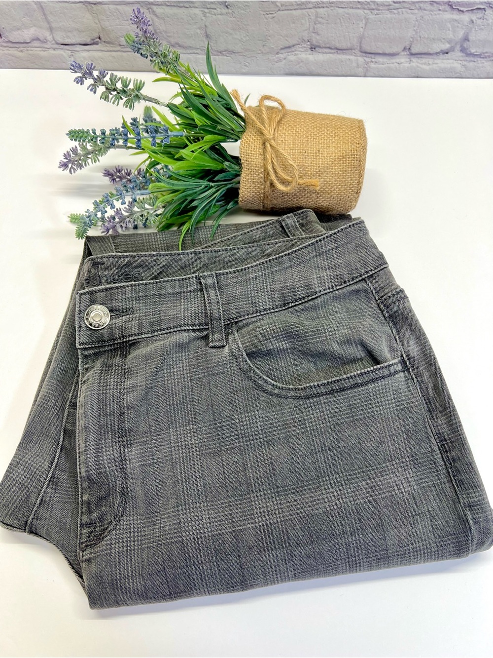 Maurices Gray Plaid High Rise Straight-Leg Jeans